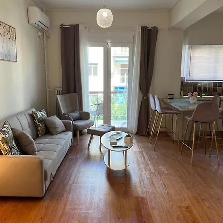 Apartment Acropolis Luxury Sidewalk View